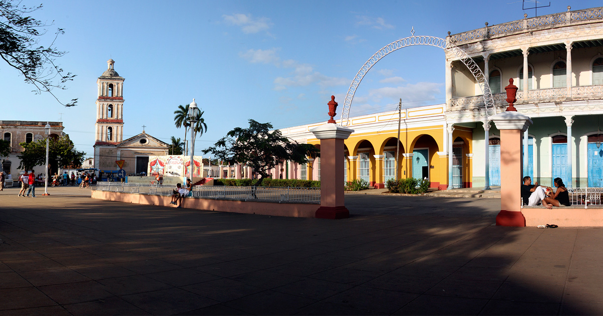 Plaza donde está el Museo Caturla 