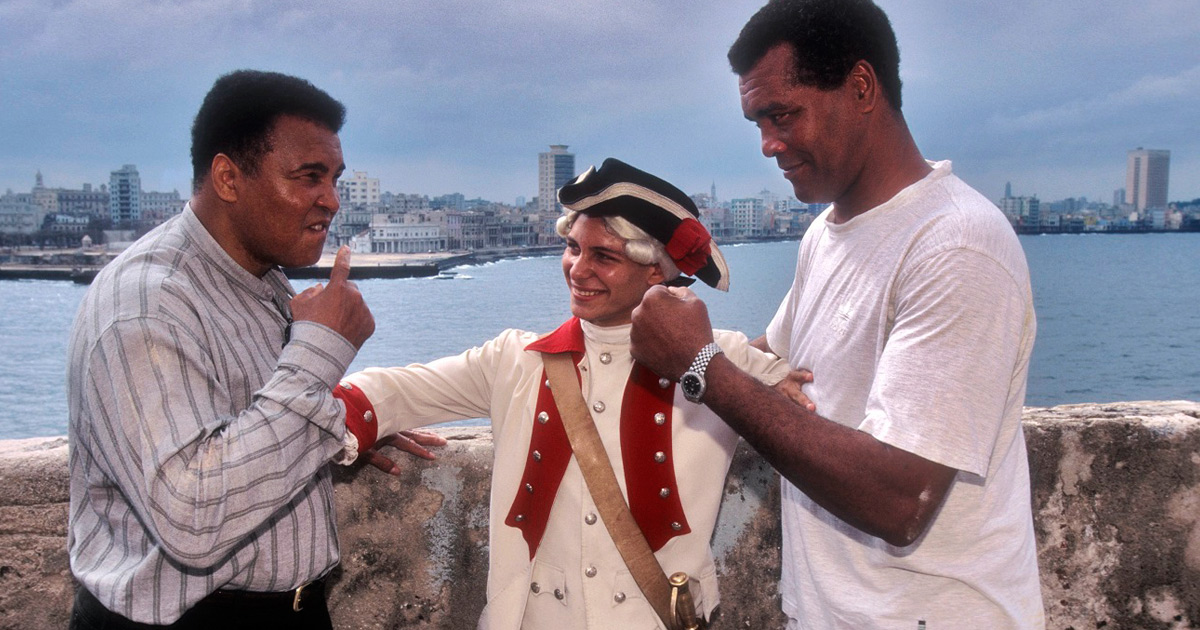 Muhammad Alí y Teófilo Stevenson en una visita del primero a La Habana