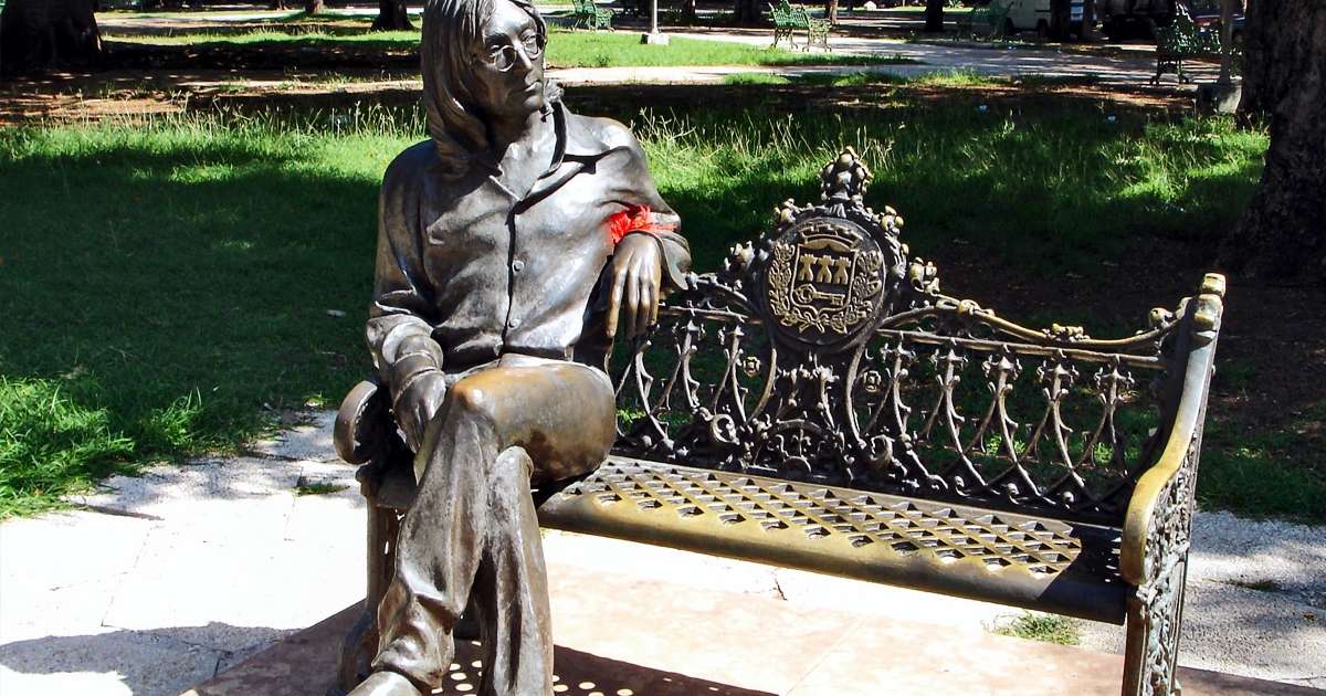 Estatua John Lennon en La Habana