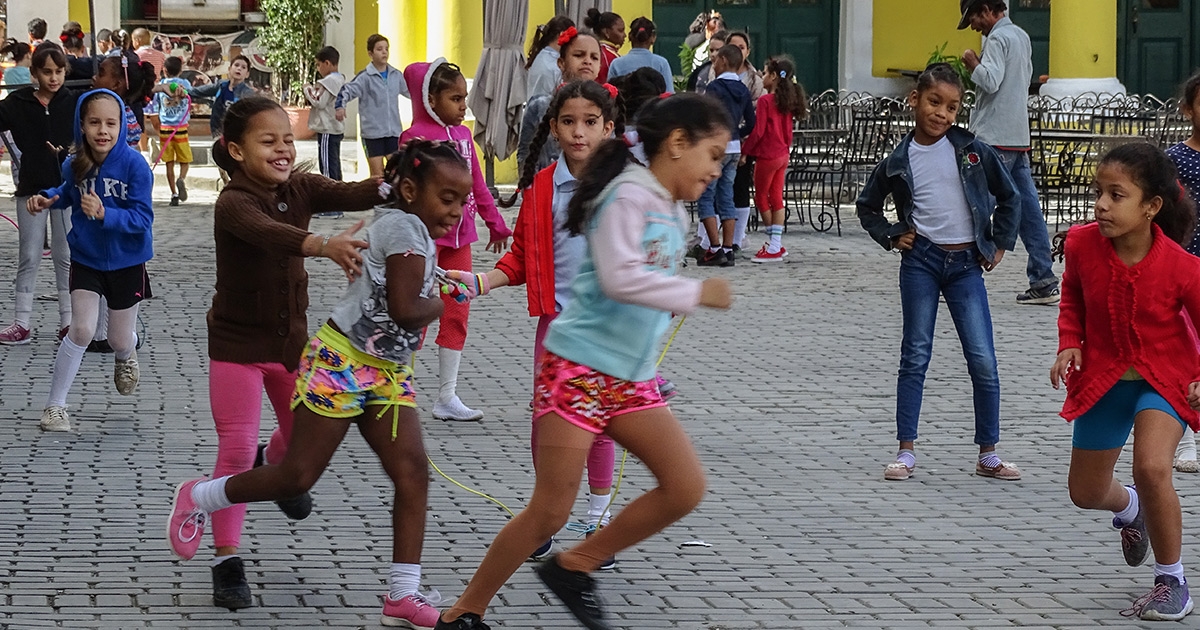 niños jugando